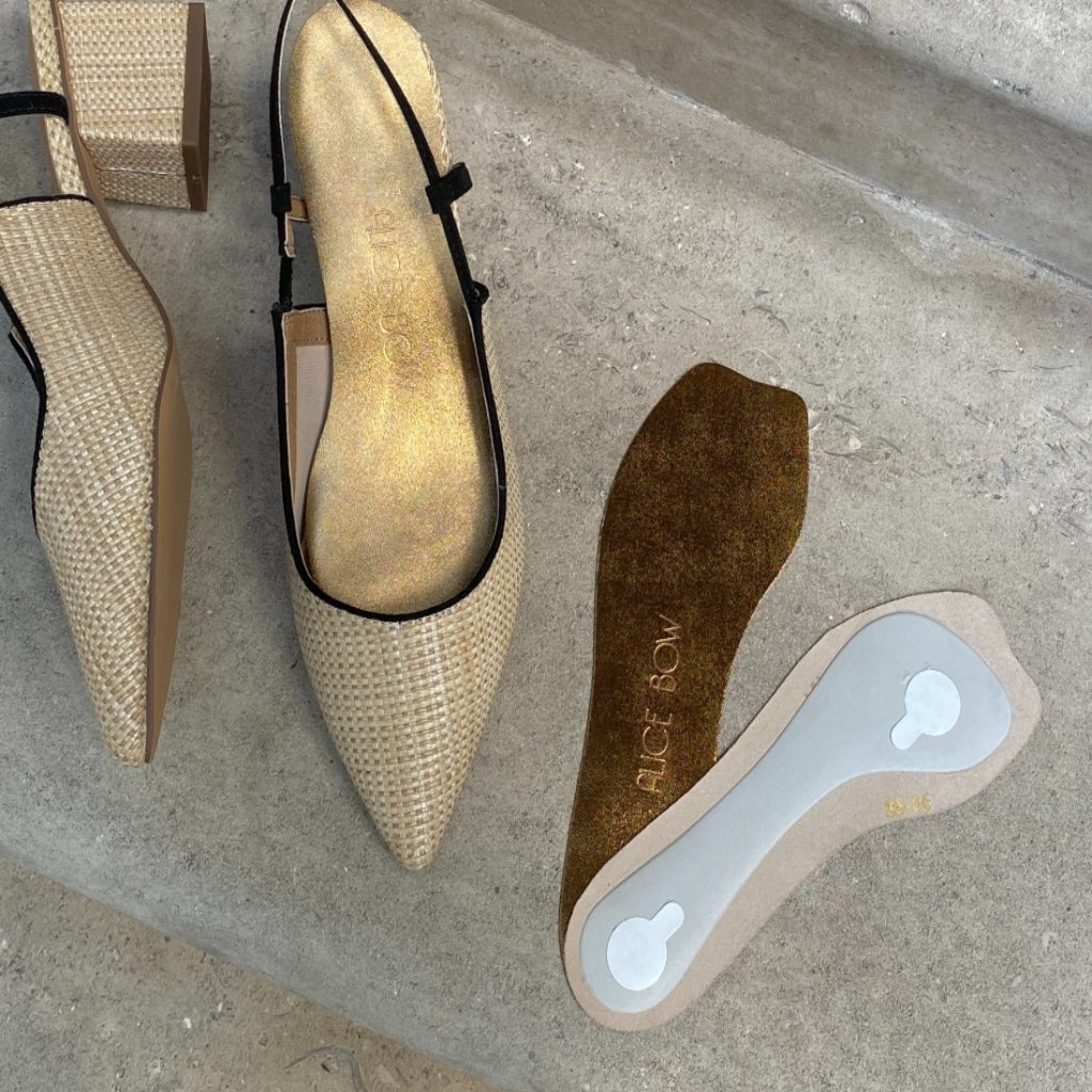 Carmen Poveda Metallic Bronze Pointed Toe High Heel Court Shoe 8 UK  Metallic: Amazon.co.uk: Fashion
