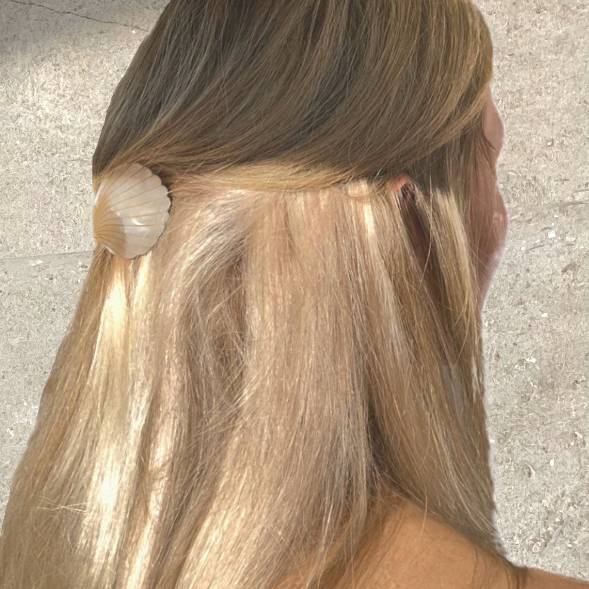 Clam Claw Multi-Use Hair Clip - Pearlescent Cream - Alice Bow